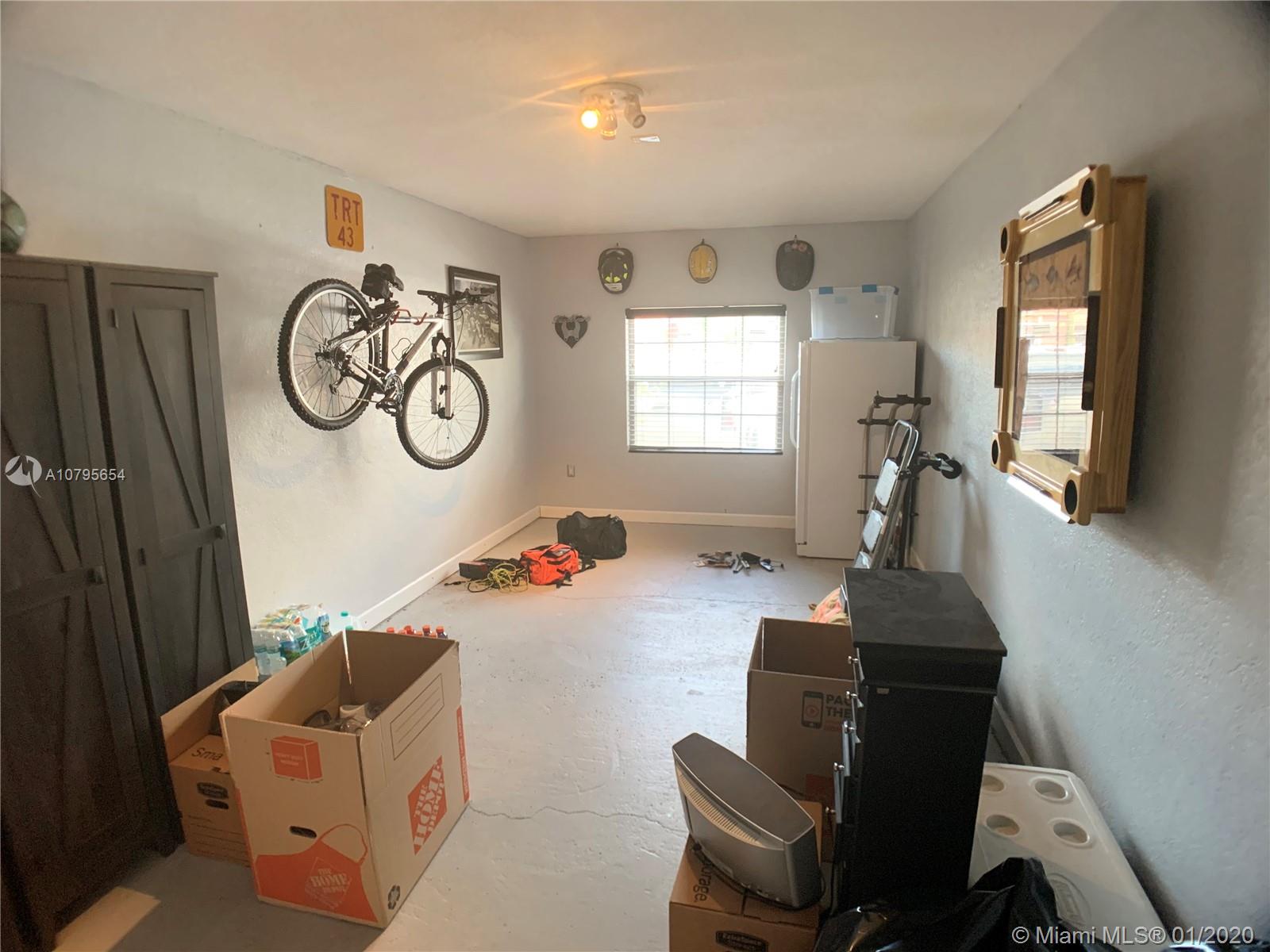 WESTWIND LAKES SEC 6 - Residential Lease