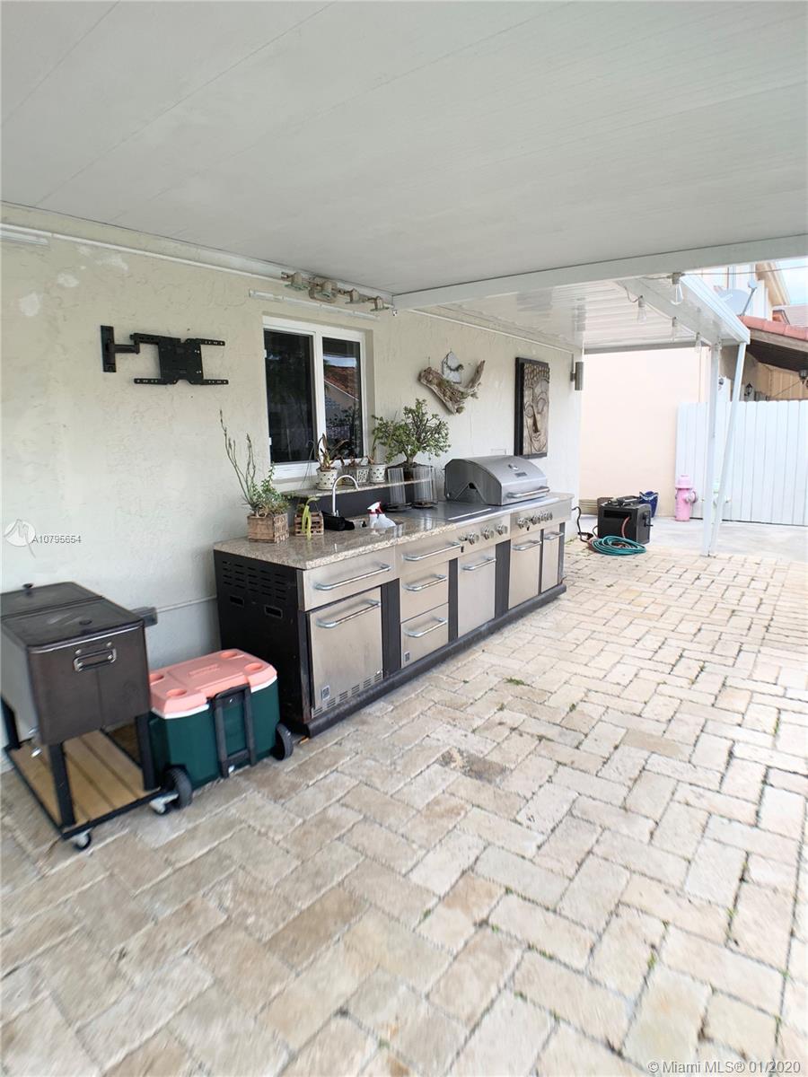 WESTWIND LAKES SEC 6 - Residential Lease