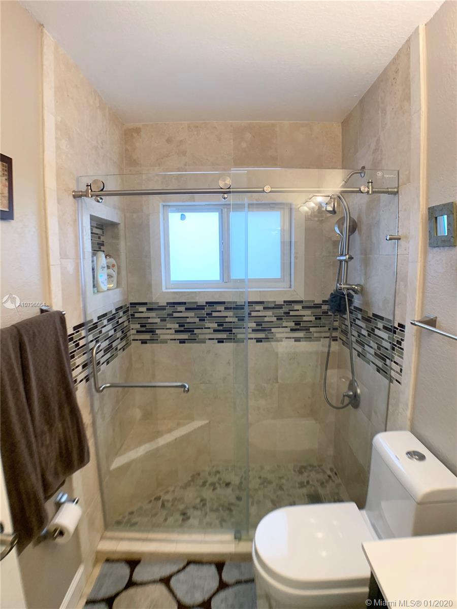 WESTWIND LAKES SEC 6 - Residential Lease