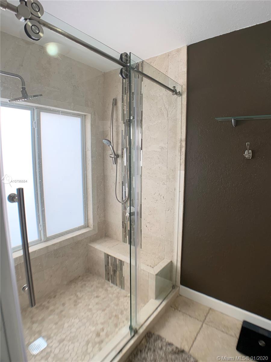 WESTWIND LAKES SEC 6 - Residential Lease