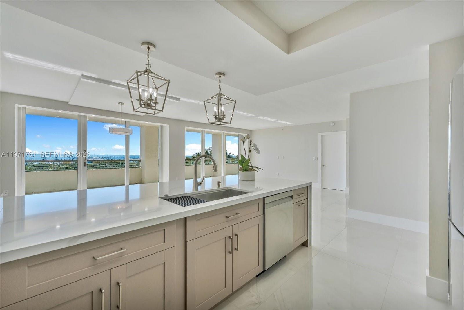 THE TOWER RESIDENCES COND - Residential