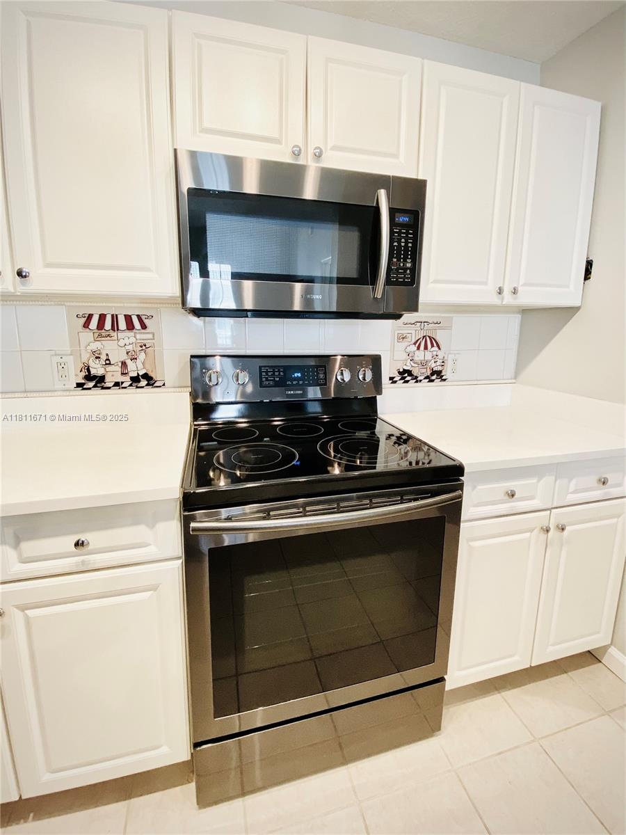VILLAGE AT ABACOA CONDO - Residential Lease