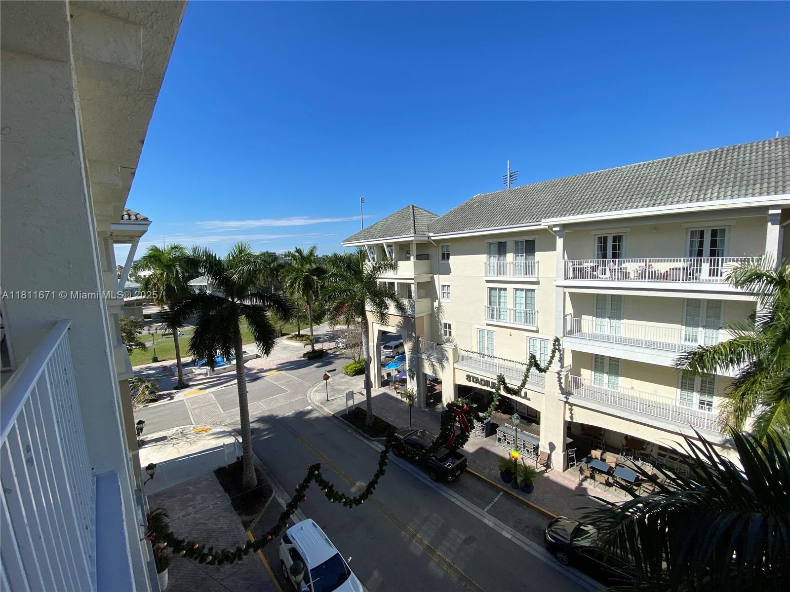 VILLAGE AT ABACOA CONDO - Residential Lease