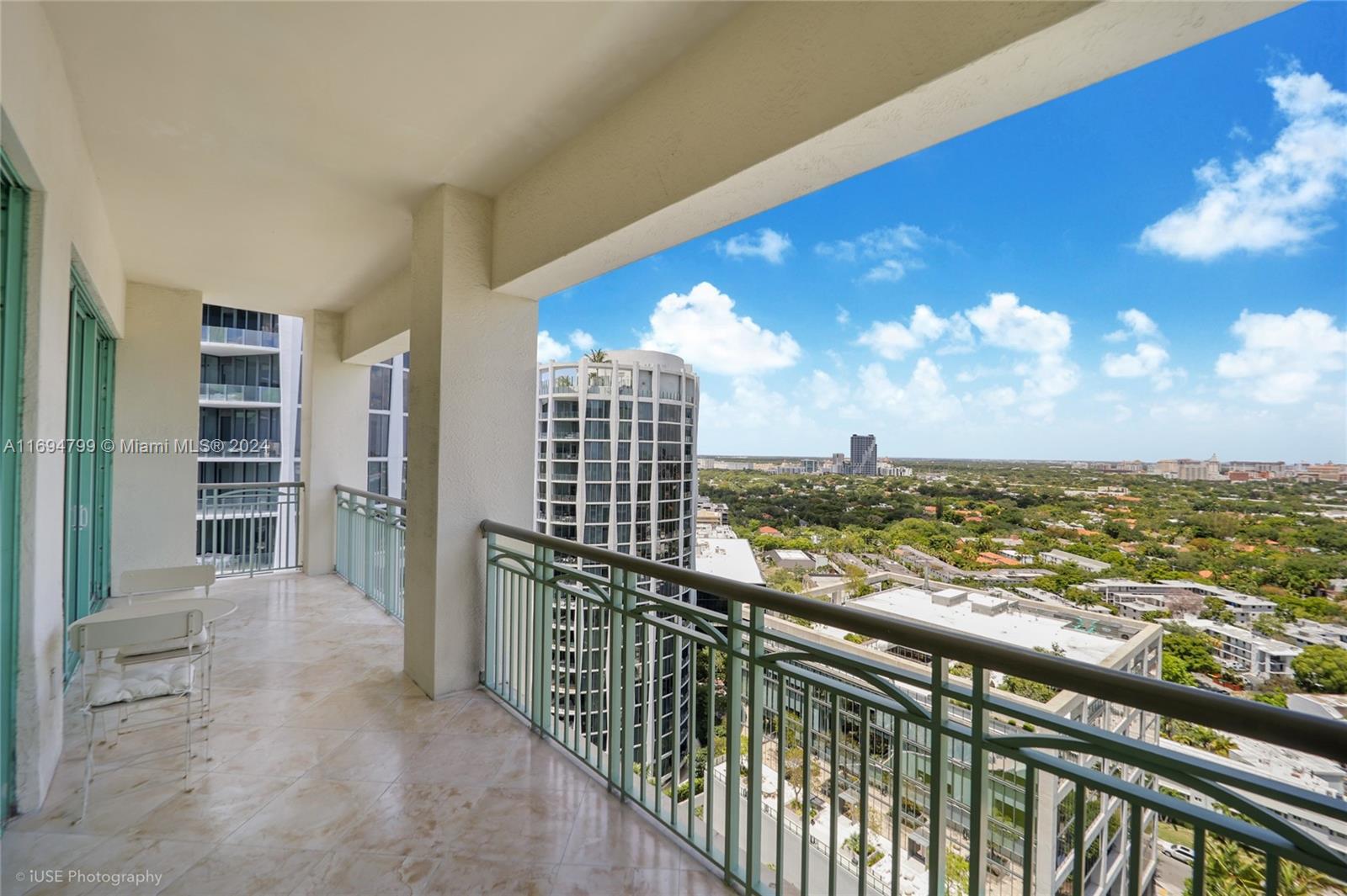 THE TOWER RESIDENCES COND - Residential