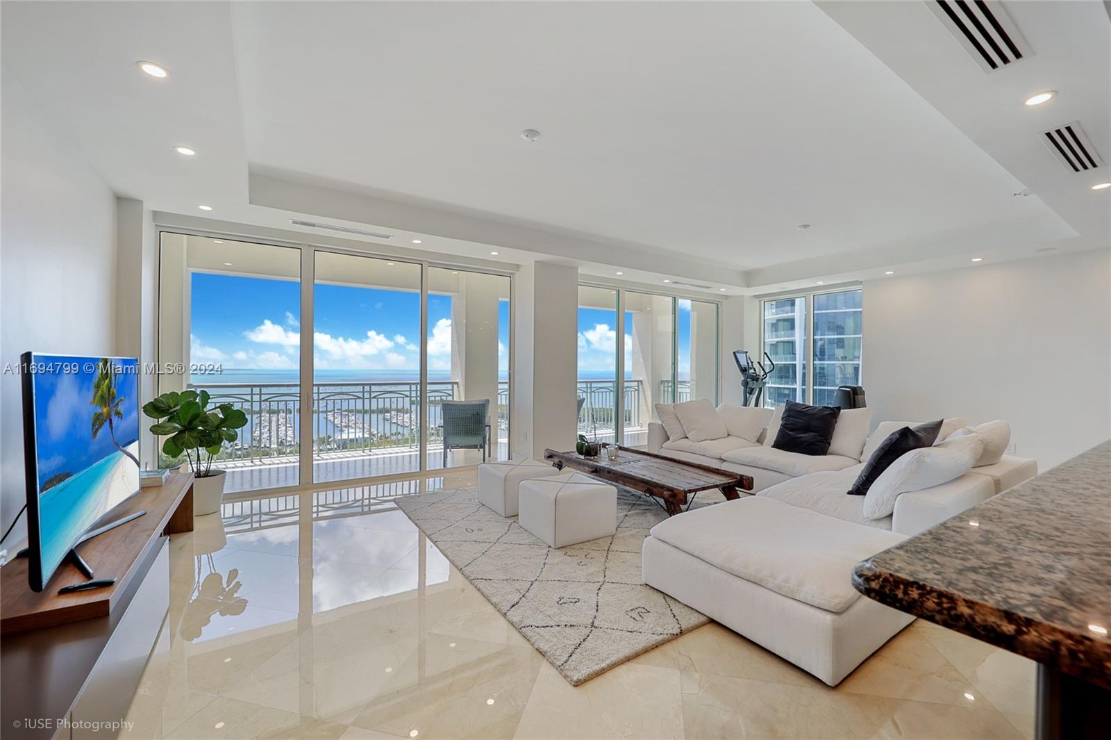 THE TOWER RESIDENCES COND - Residential