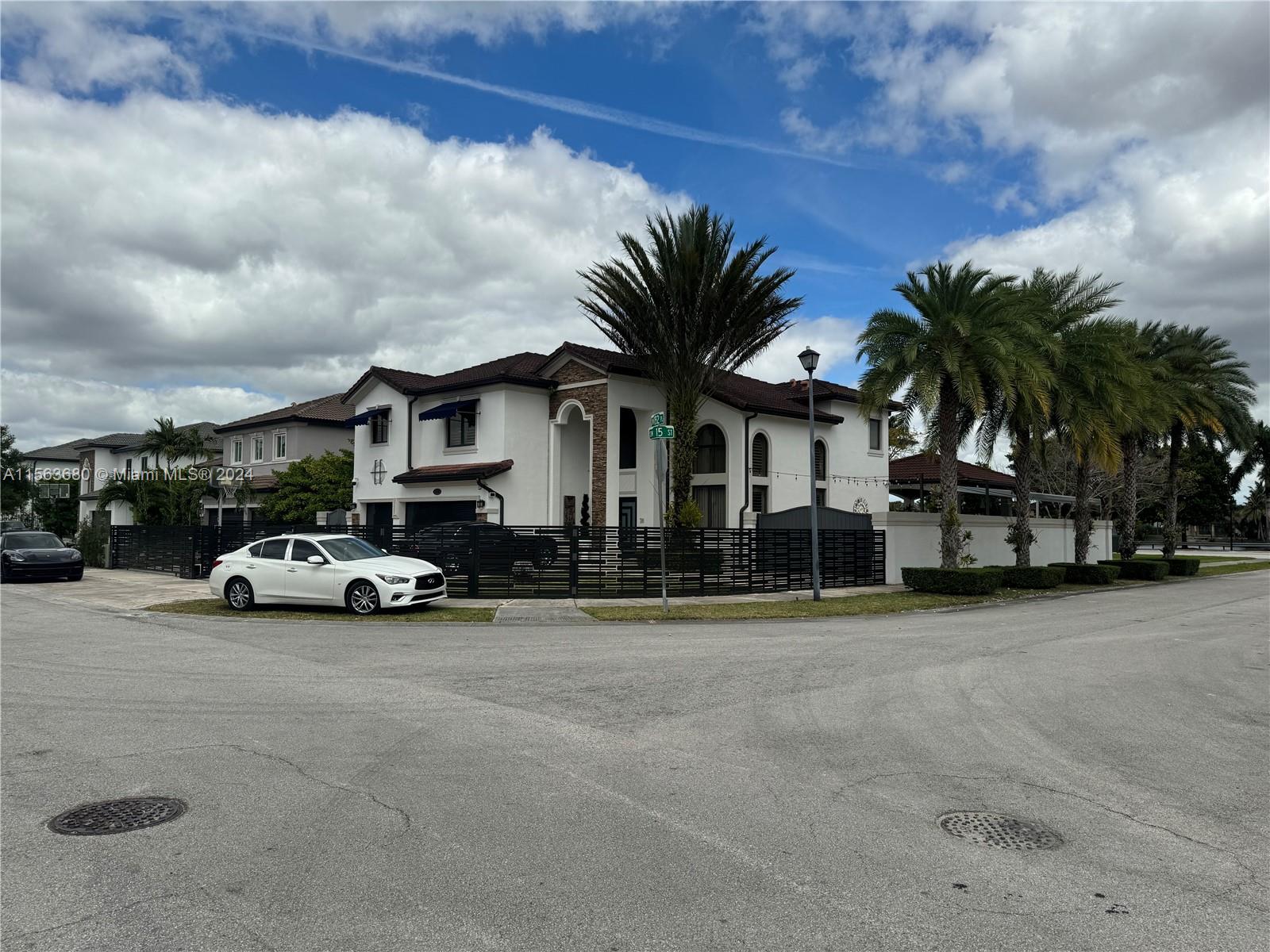 Property for Sale at 1439 Sw 152nd Pl, Miami, Broward County, Florida - Bedrooms: 6 
Bathrooms: 3  - $1,250,000
