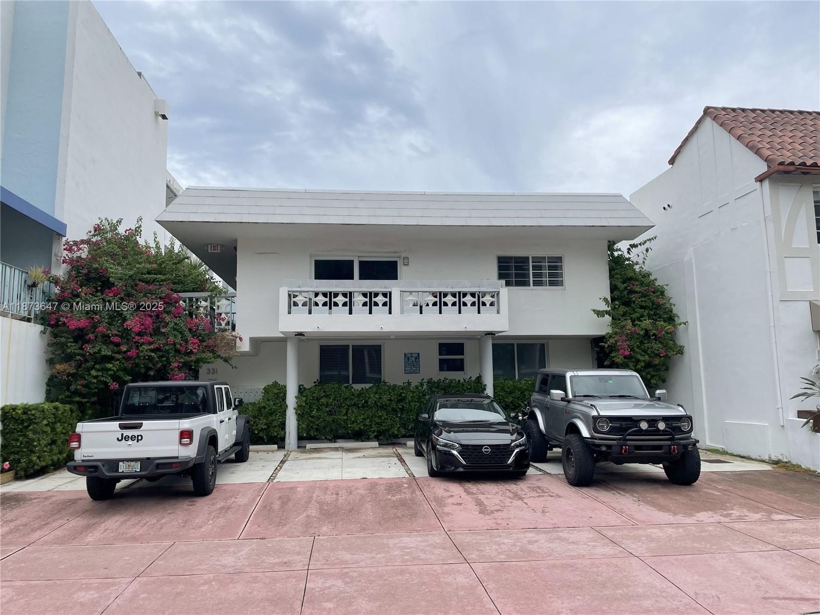 1/1 in South Beach. Two blocks from the beach. This is a boutique 12 unit condominium building. No long enclosed halls without sunlight. There are 12 units and 10 parking spaces in the condominium. Parking is on a first come basis. But not all the unit owners have car, so there are no issues. This is a 1bed/1bath, 605 ft2 condo. The unit needs work but it provides you the opportunity to remodel it based on your personal choices. This boutique building is one block from the beach and walking distance to all the best restaurants in Miami: Carbone, Joe's Stone Crab, Smith and Wollensky, Prime 112, and others. A true gem in the most desired area of South Beach.