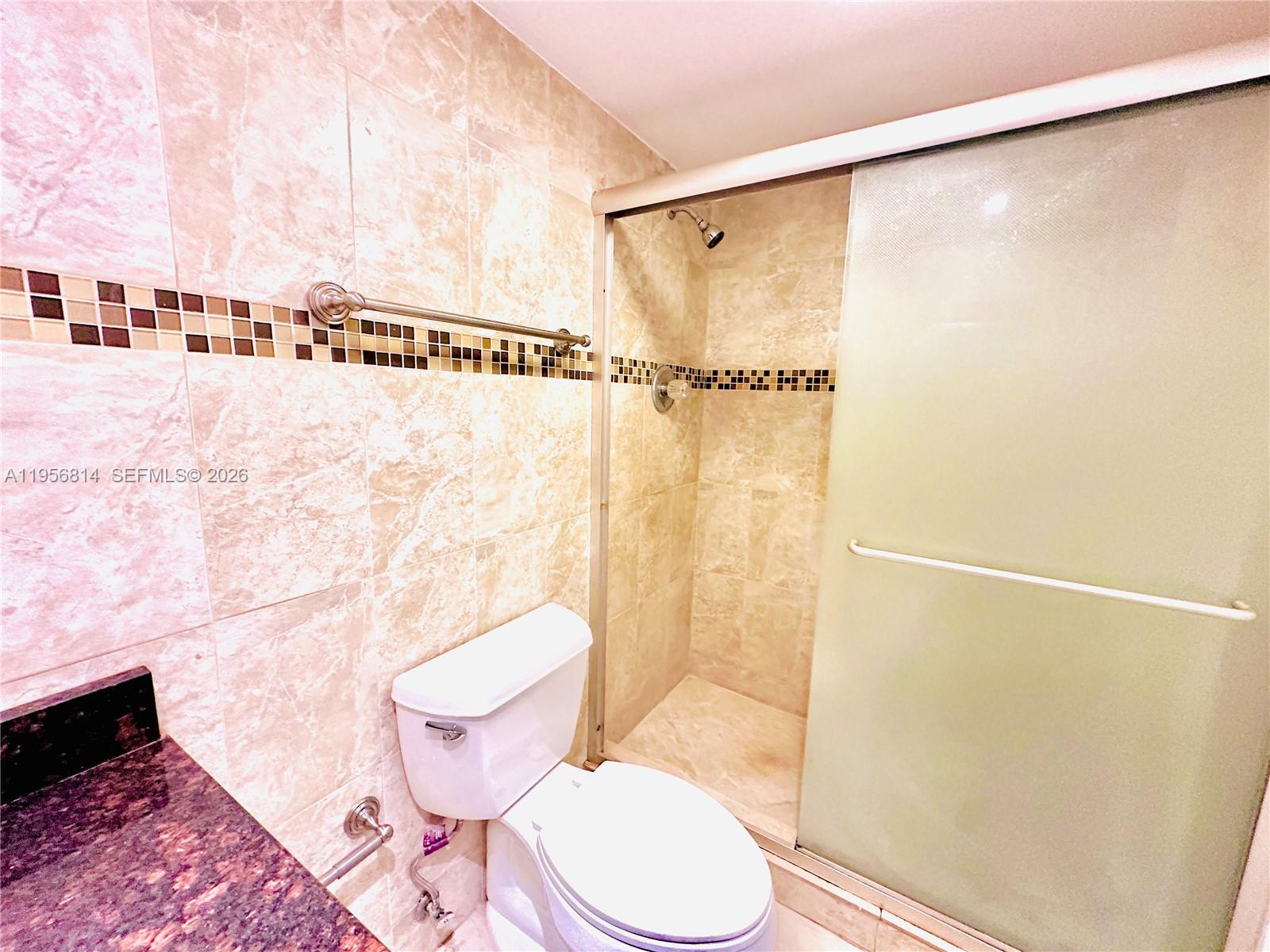 WINSTON TOWER 300 CONDO - Residential Lease