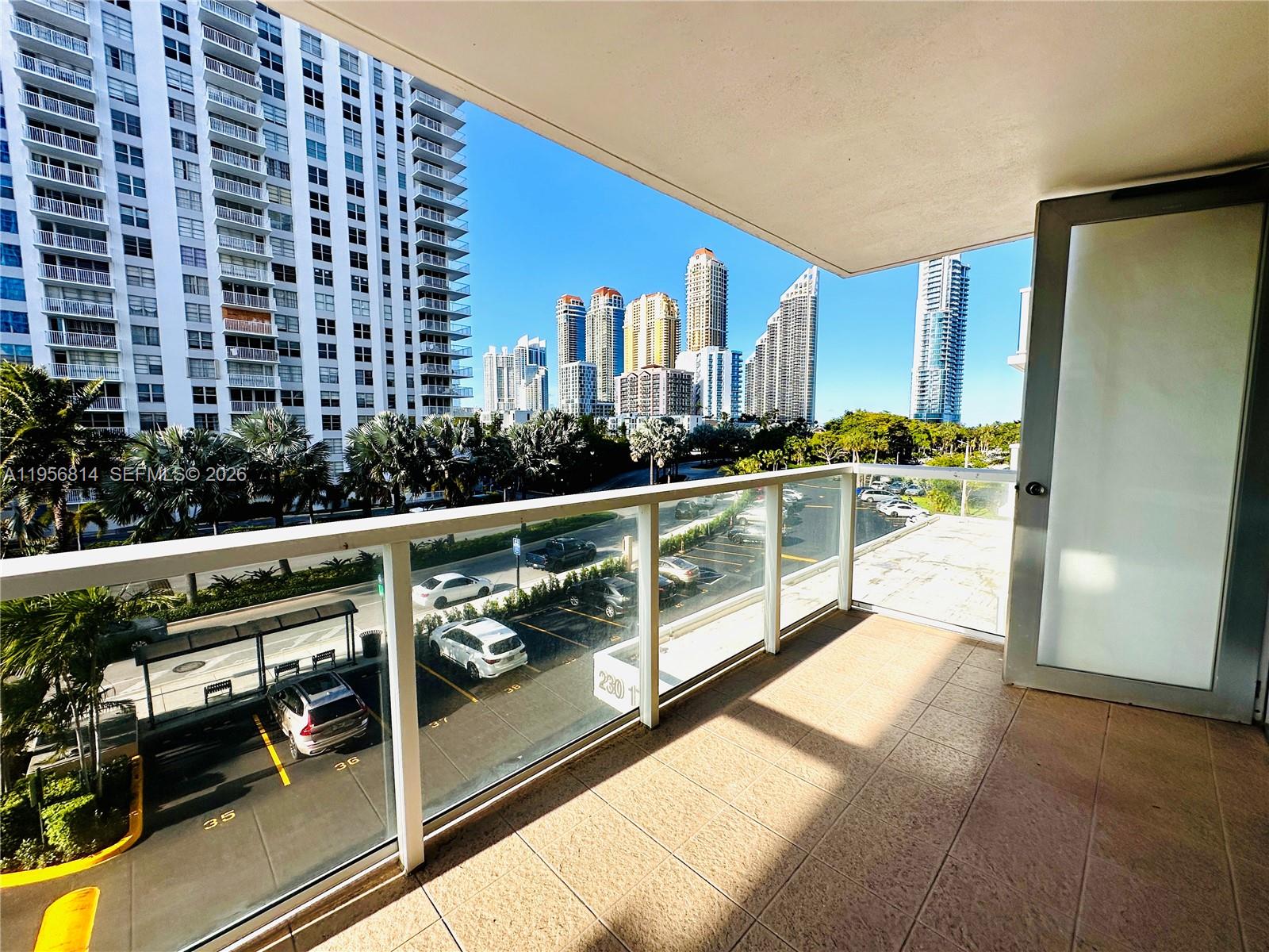 WINSTON TOWER 300 CONDO - Residential Lease