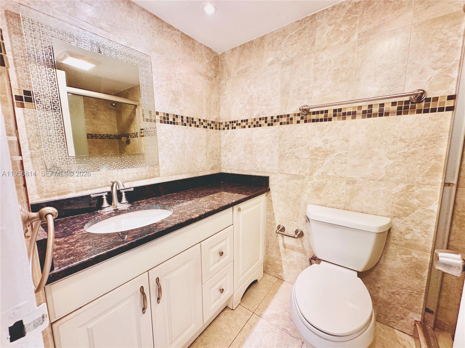 WINSTON TOWER 300 CONDO - Residential Lease