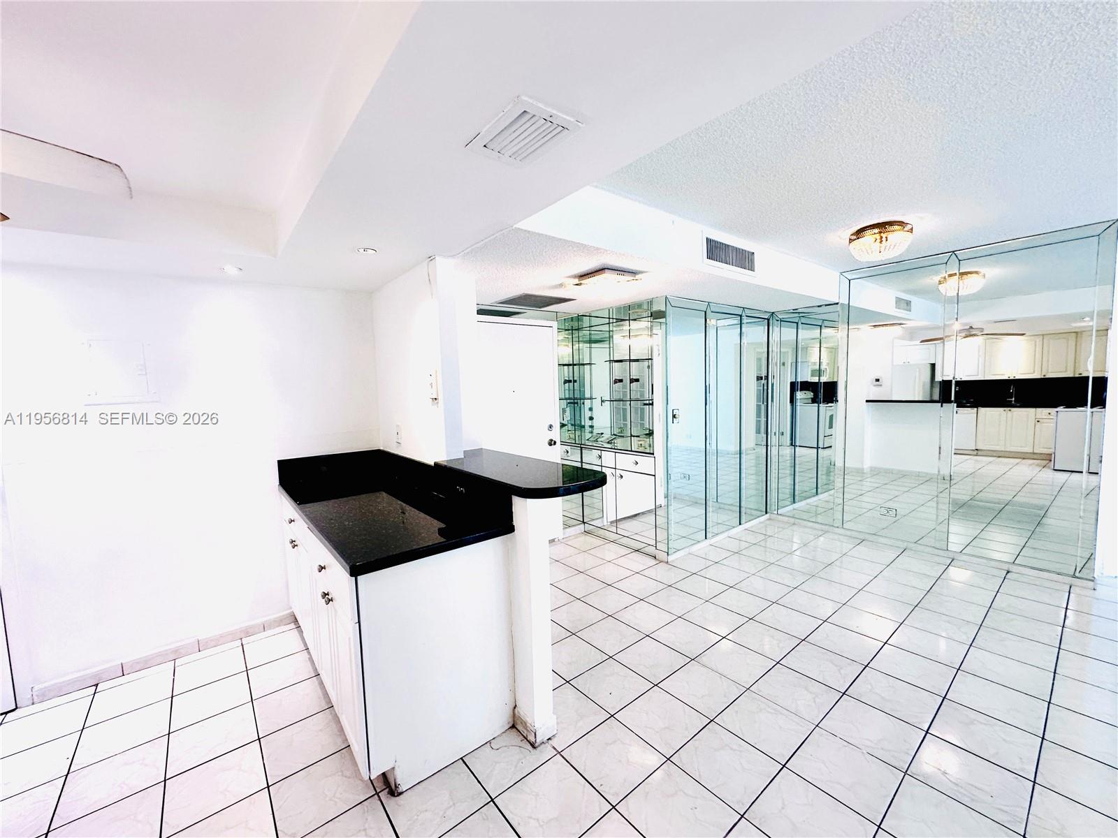 WINSTON TOWER 300 CONDO - Residential Lease