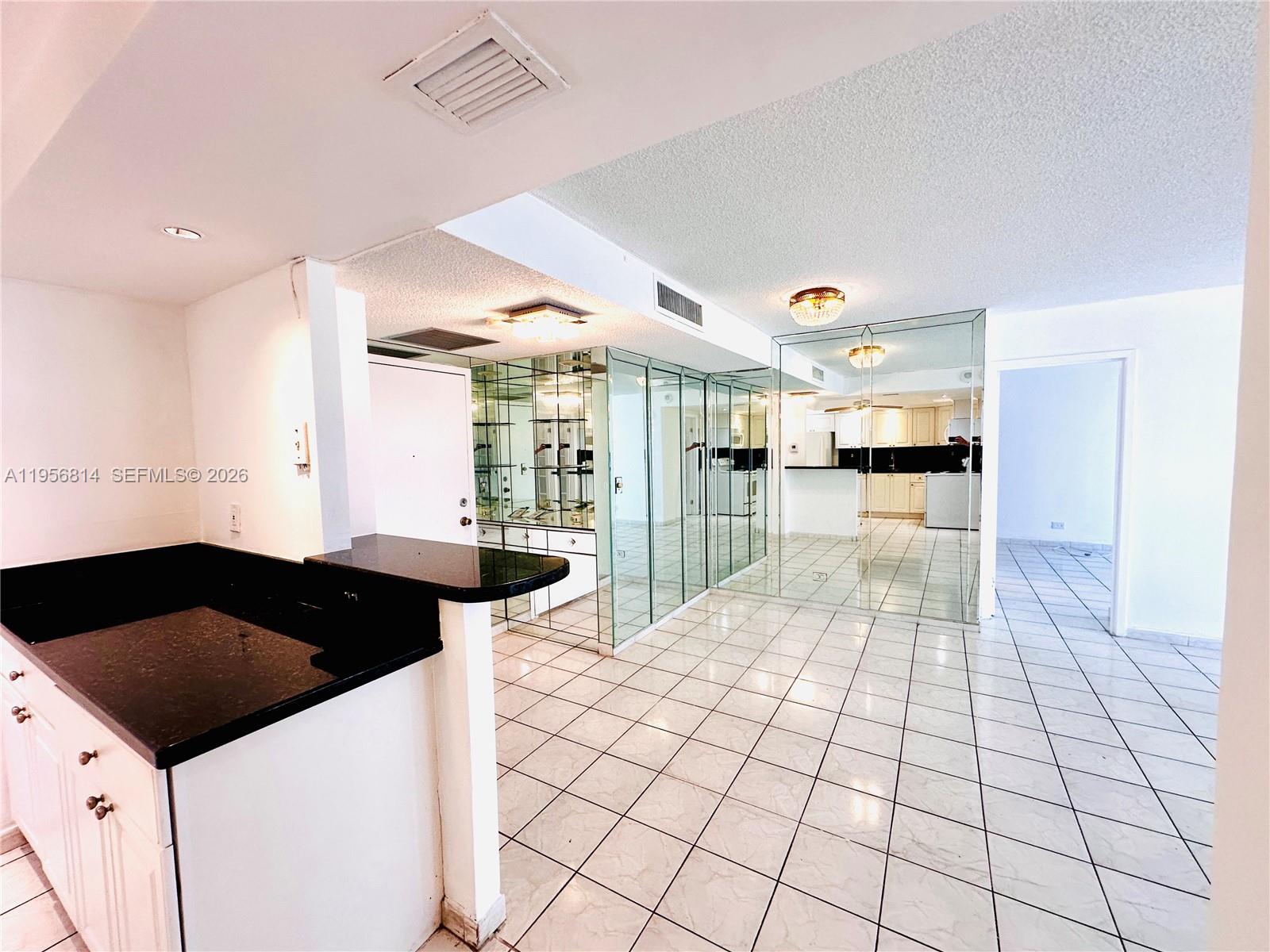 WINSTON TOWER 300 CONDO - Residential Lease