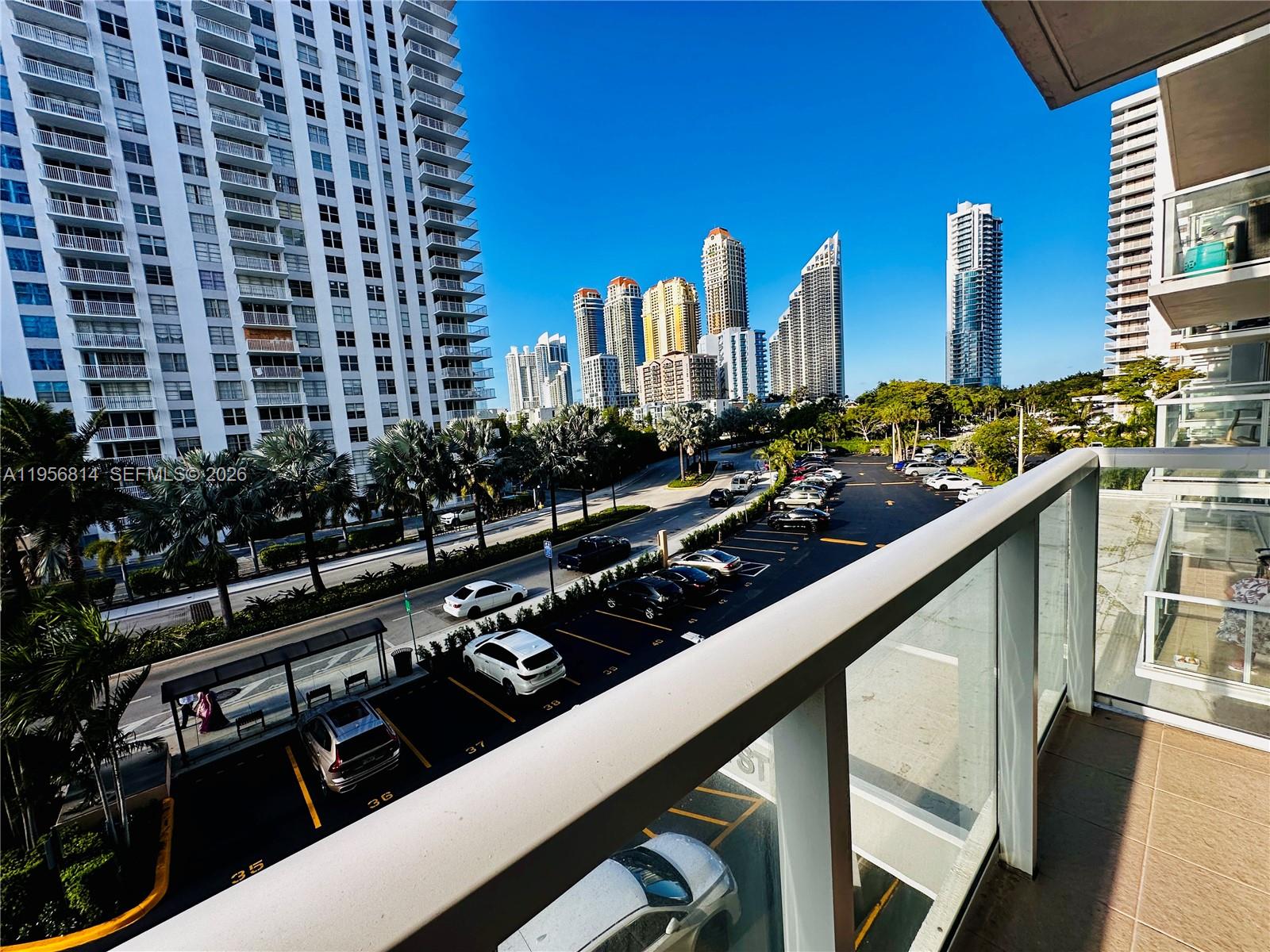 WINSTON TOWER 300 CONDO - Residential Lease