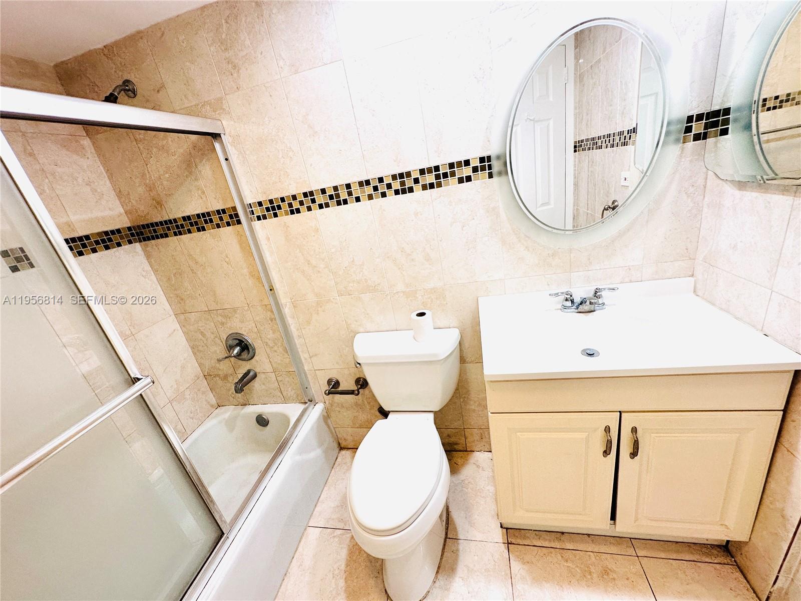WINSTON TOWER 300 CONDO - Residential Lease