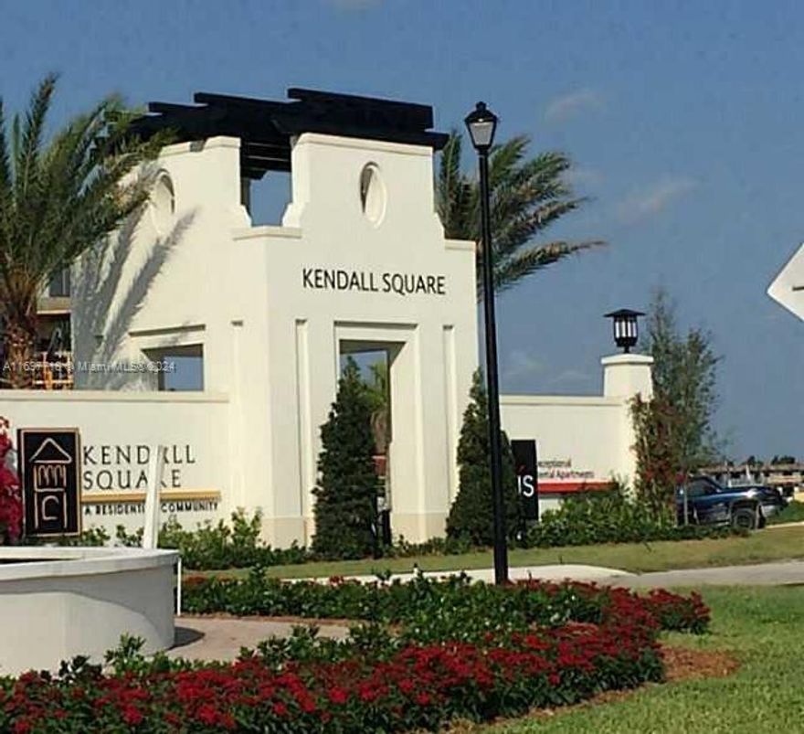 Beautiful house in Kendall Square community, perfect for a large family. 4 bedrooms and 3 baths, two-car garage, kitchen with granite, stainless steel appliances. Have 1 Bedroom and full bath in the first floor.