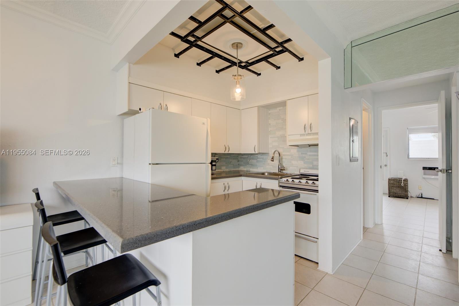 GOLDEN BAY MANOR CO-OP - Residential