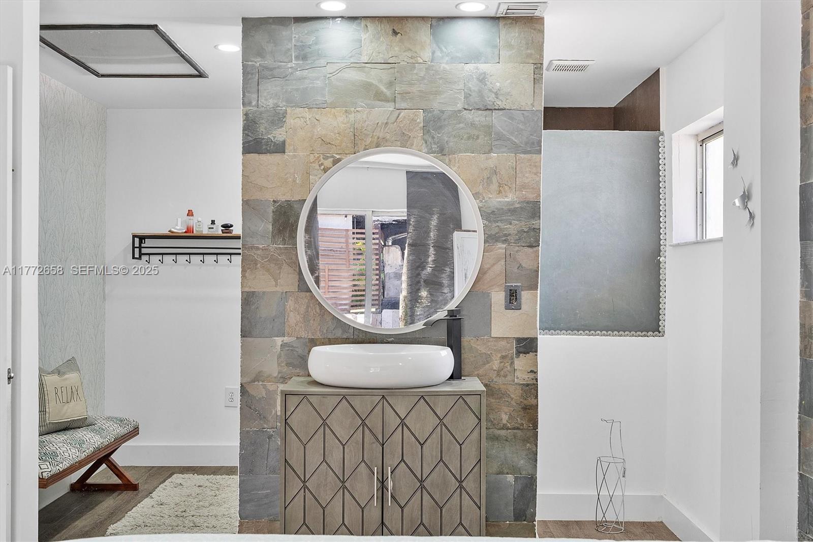 BELLEVUE BISCAYNE - Residential