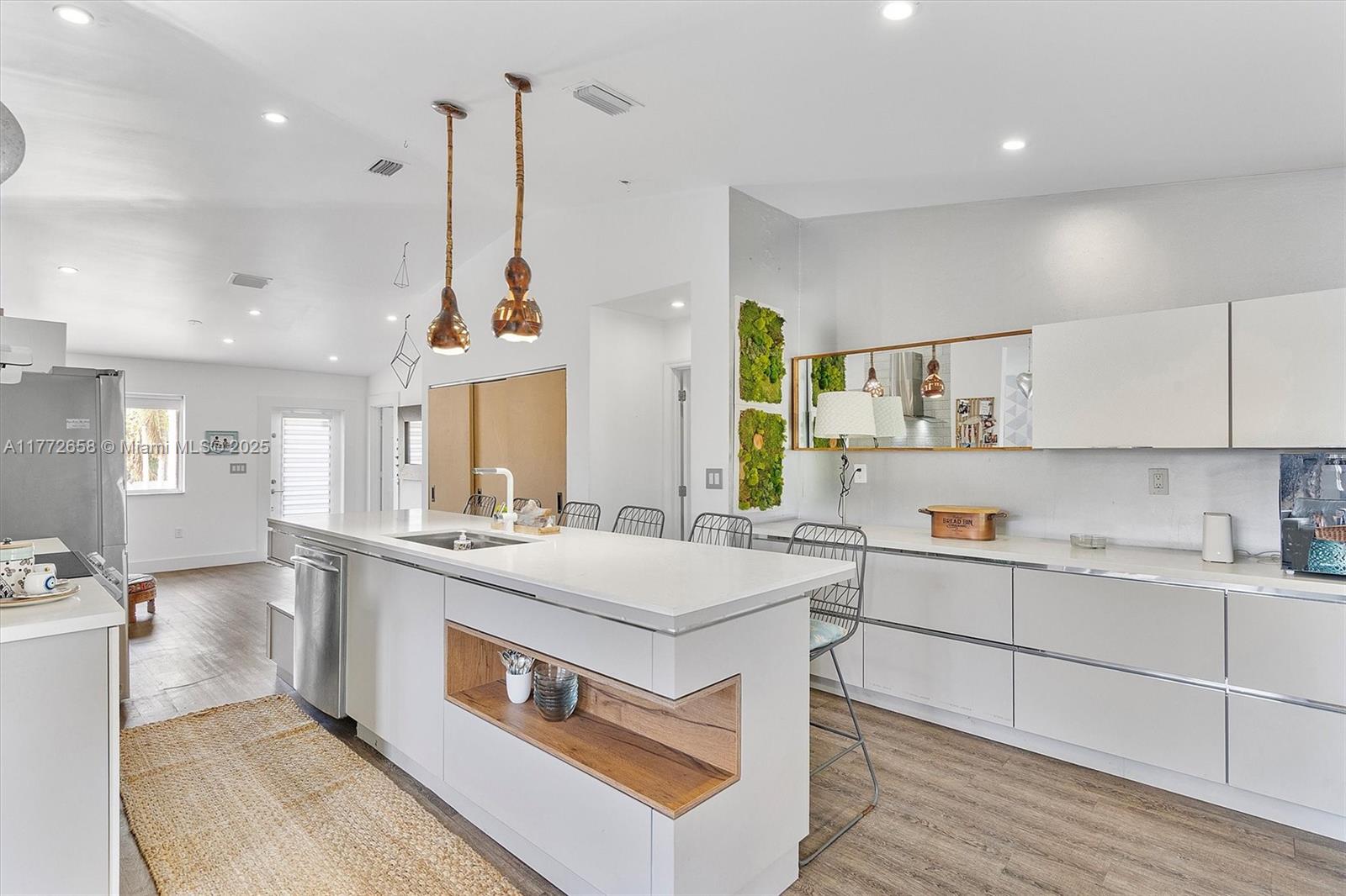 BELLEVUE BISCAYNE - Residential