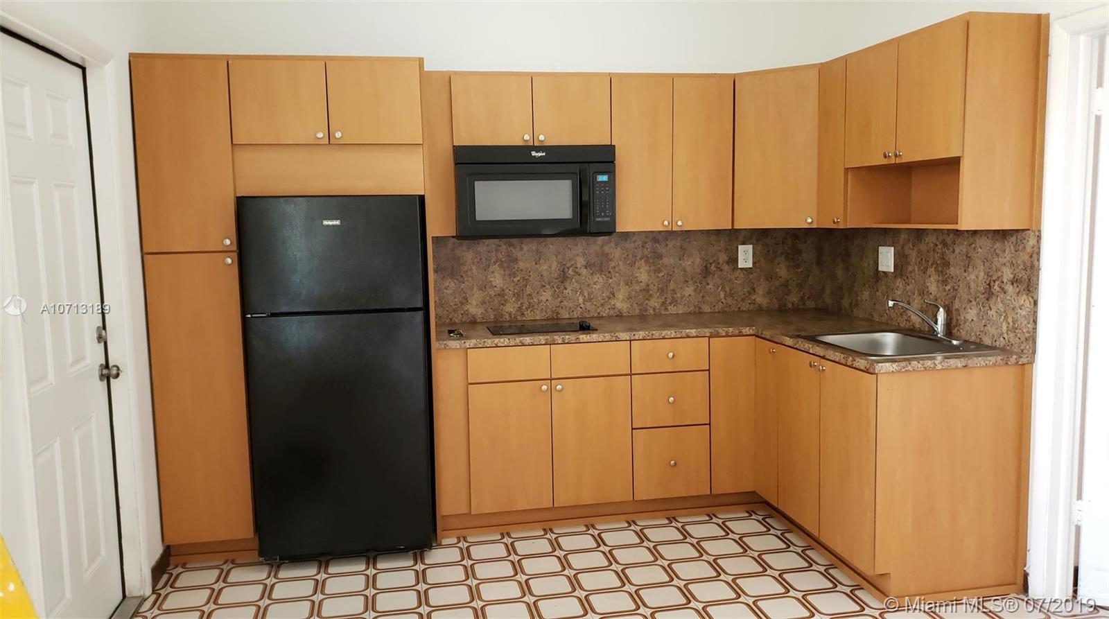 PALM SPRINGS SEC 4 5TH AD - Residential Lease