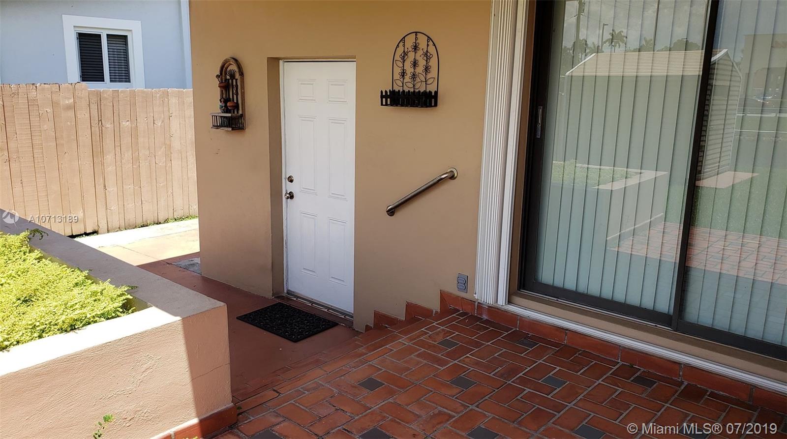 PALM SPRINGS SEC 4 5TH AD - Residential Lease