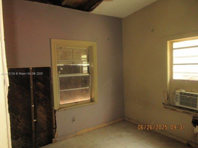 EVERGLADES AVE HTS ADDN - Residential