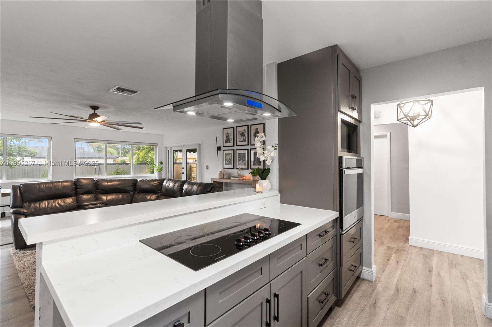 HOLLYWOOD PINES NO 2 AMEN - Residential