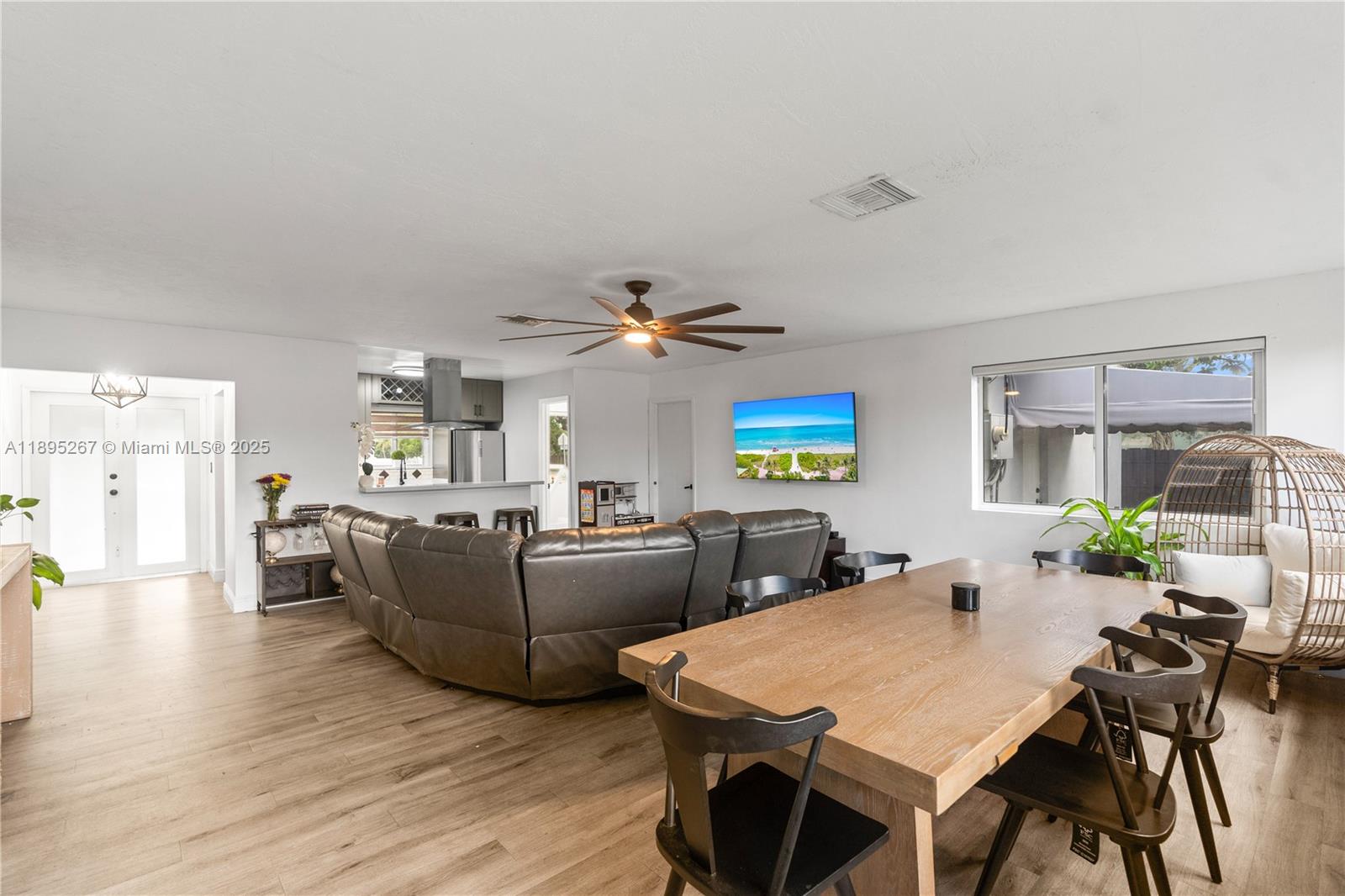 HOLLYWOOD PINES NO 2 AMEN - Residential