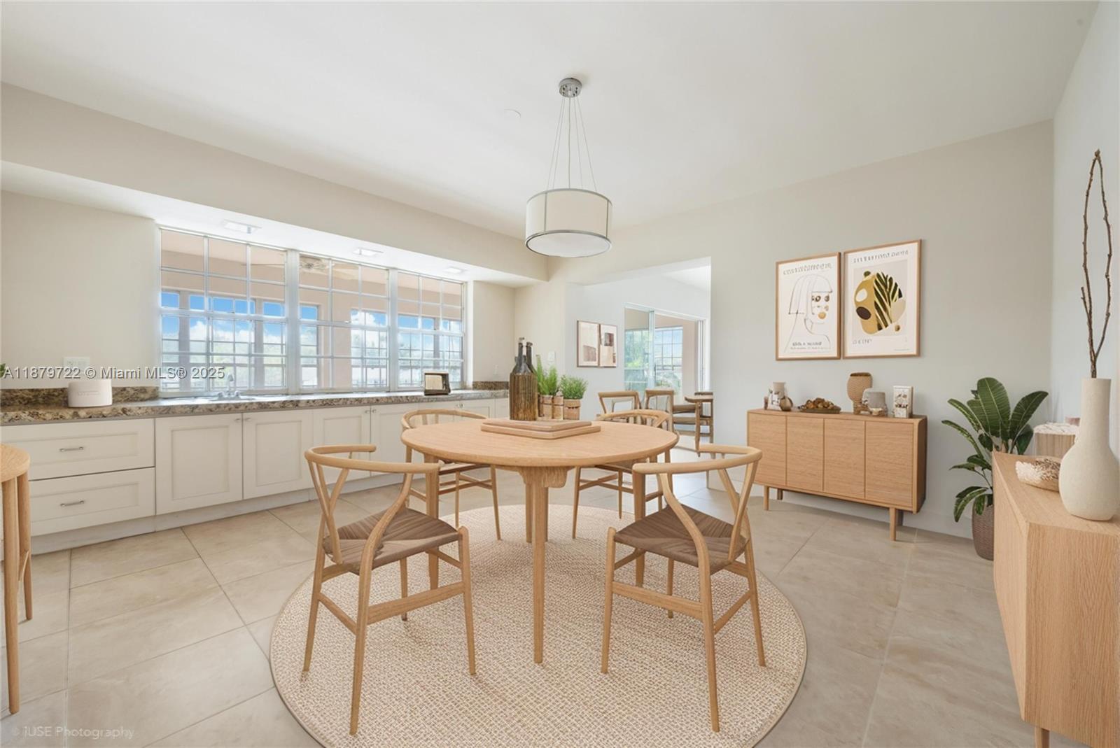 SOUTH BRICK CONDO - Residential