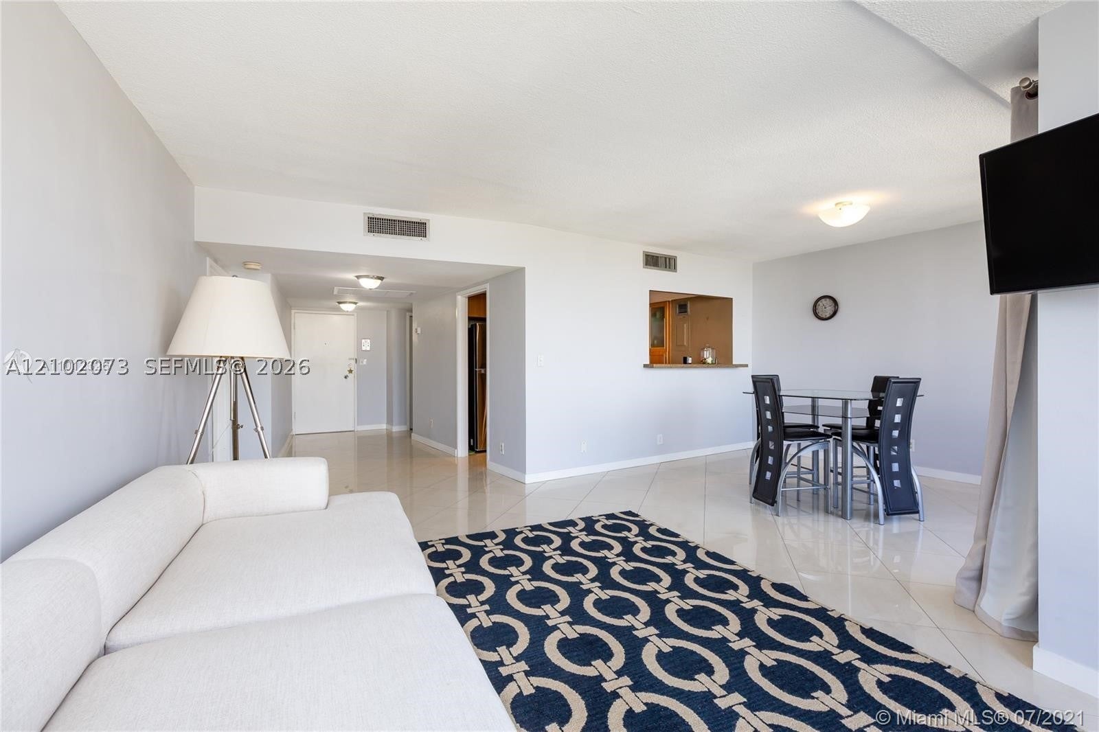 900 Bay Dr 617