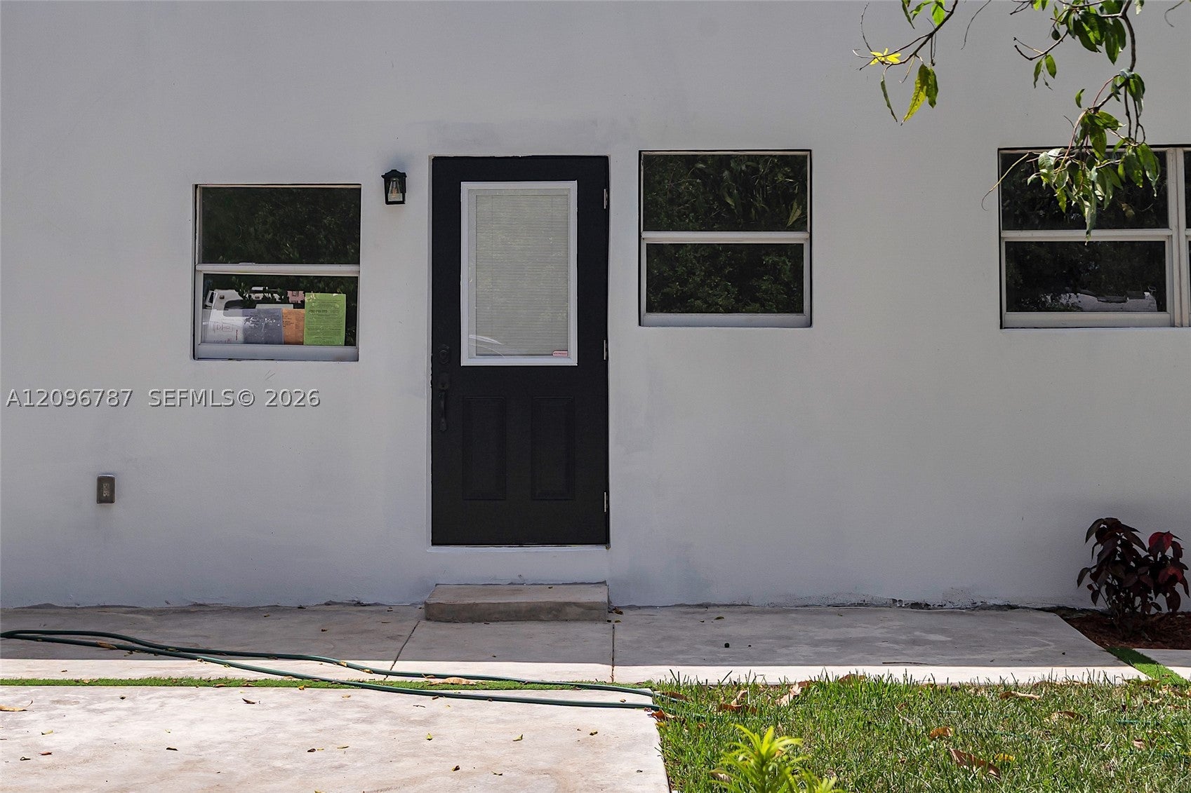 1046 Jann Ave