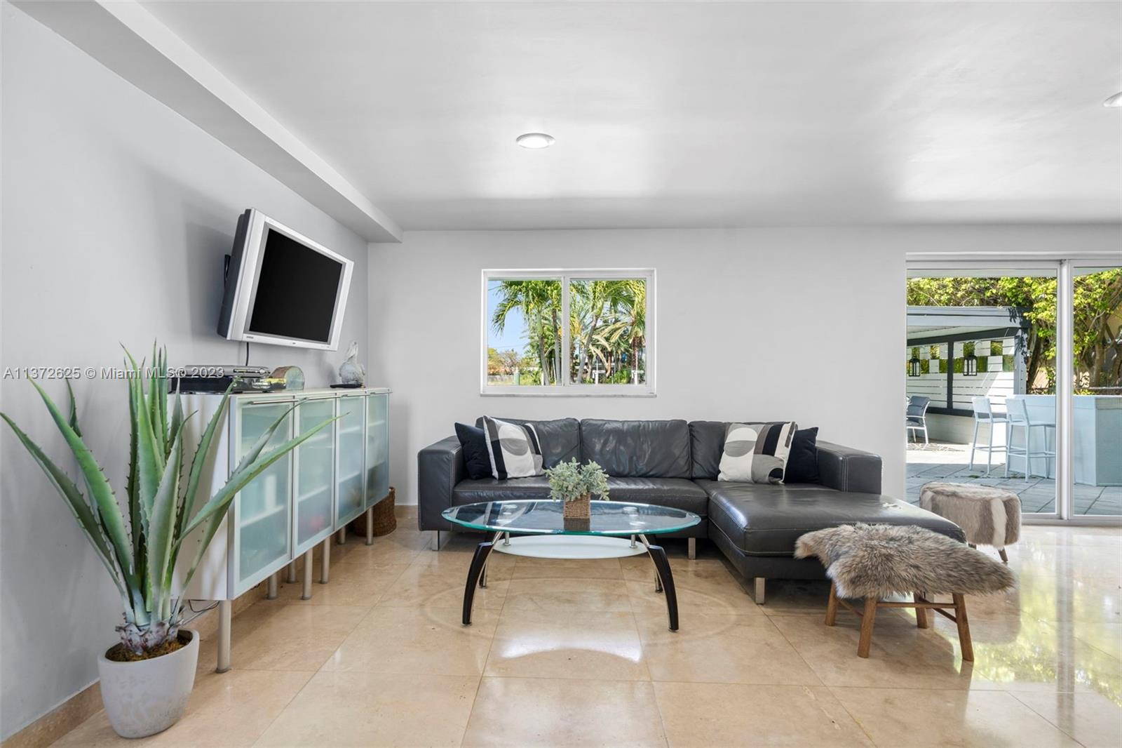 SANS SOUCI ESTATES - Residential