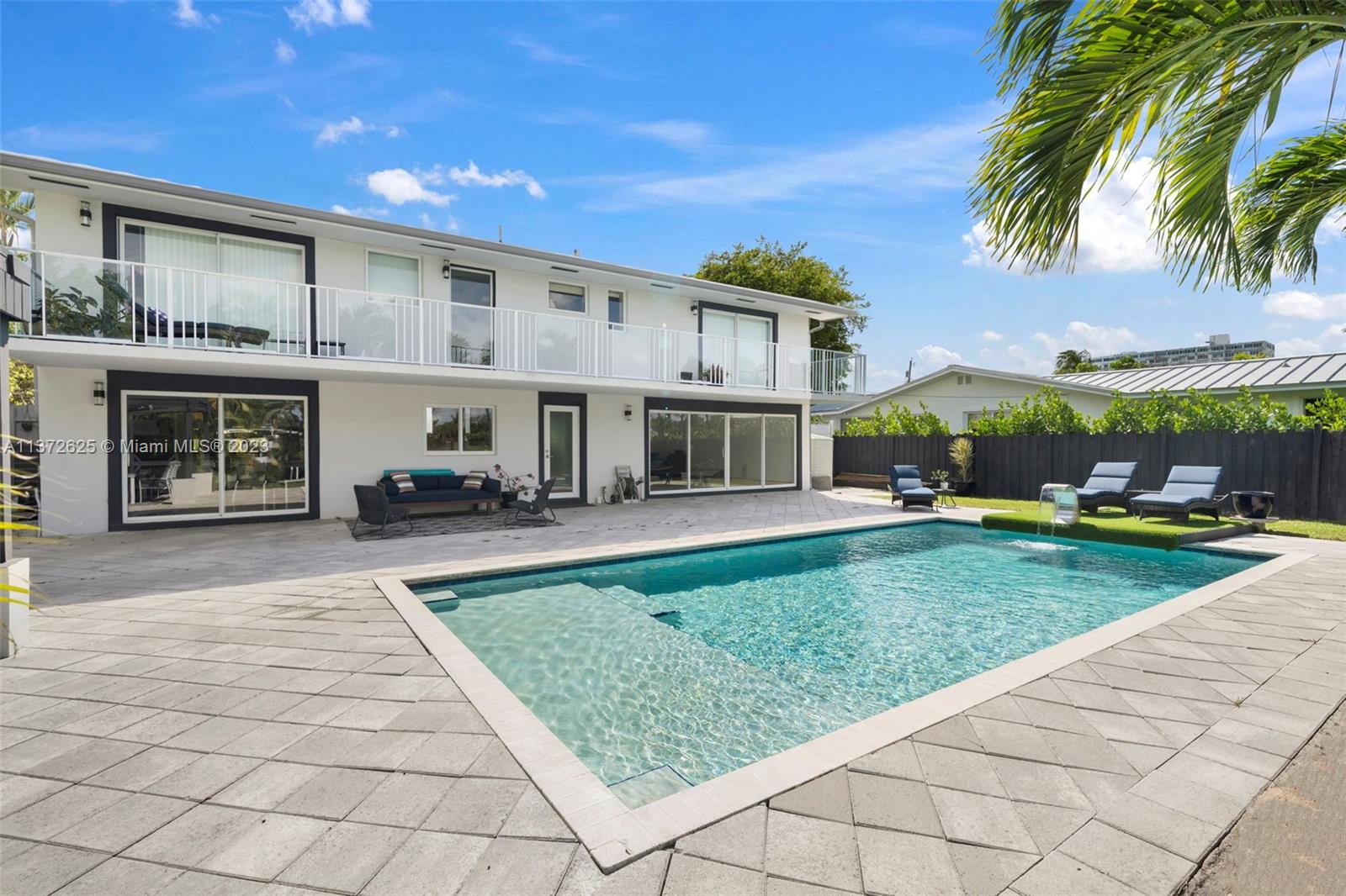 SANS SOUCI ESTATES - Residential