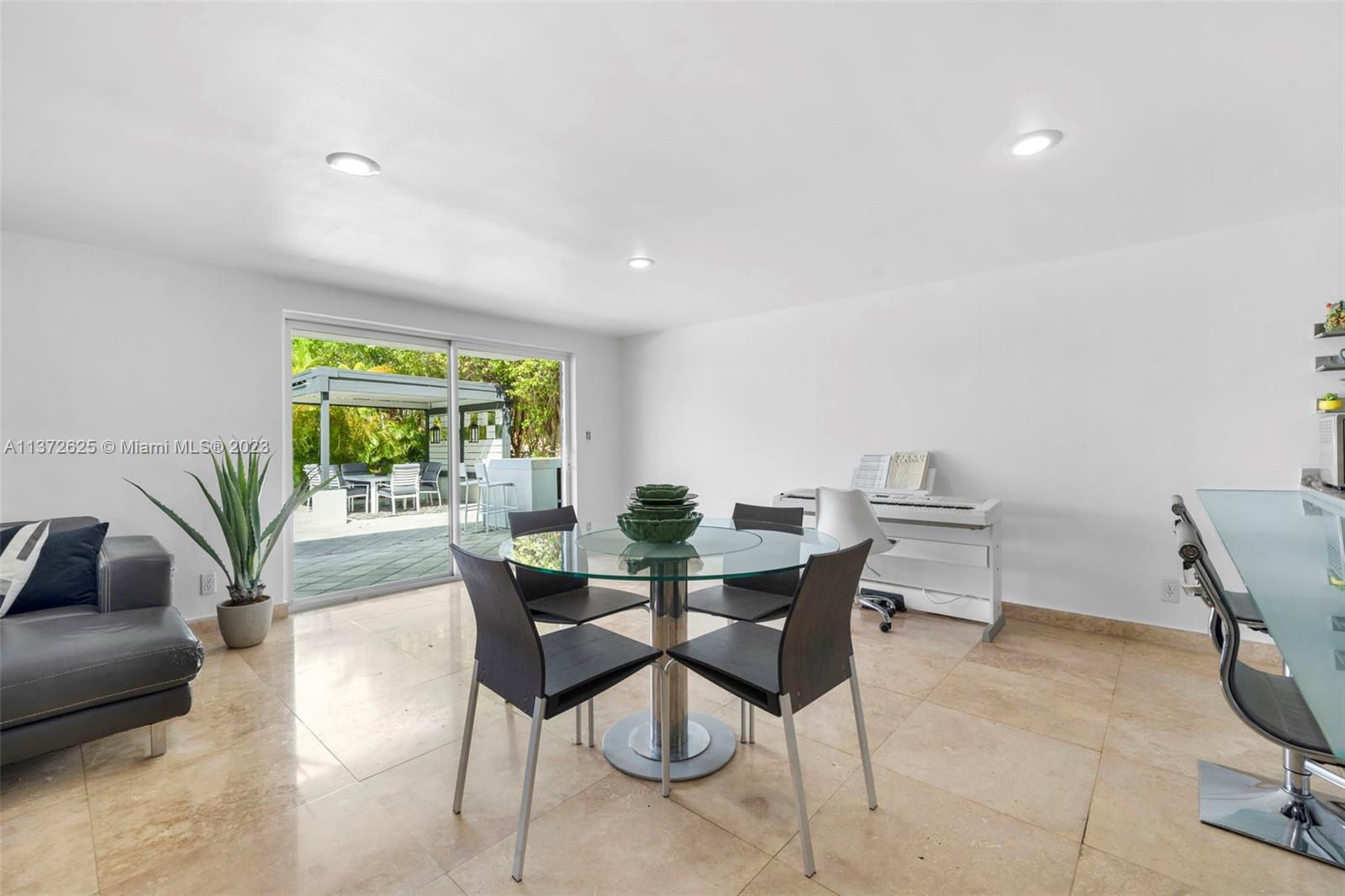 SANS SOUCI ESTATES - Residential