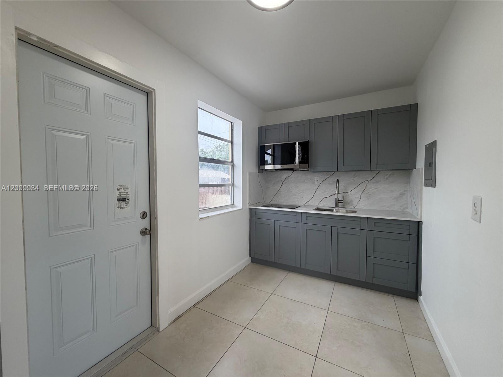 ACME GULFAIR 2ND ADDN - Residential Lease