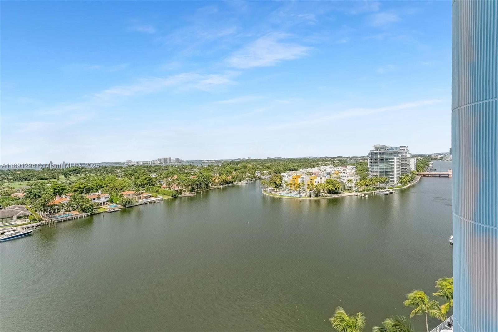 5838 CONDOMINIUM - Residential