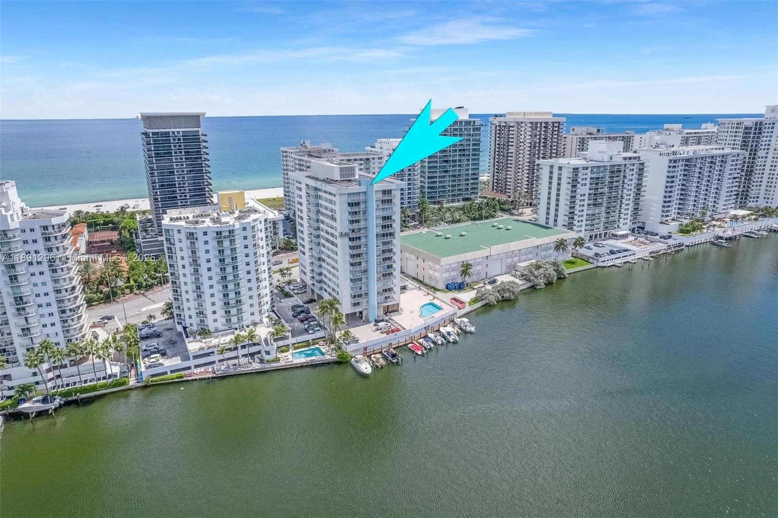 5838 CONDOMINIUM - Residential