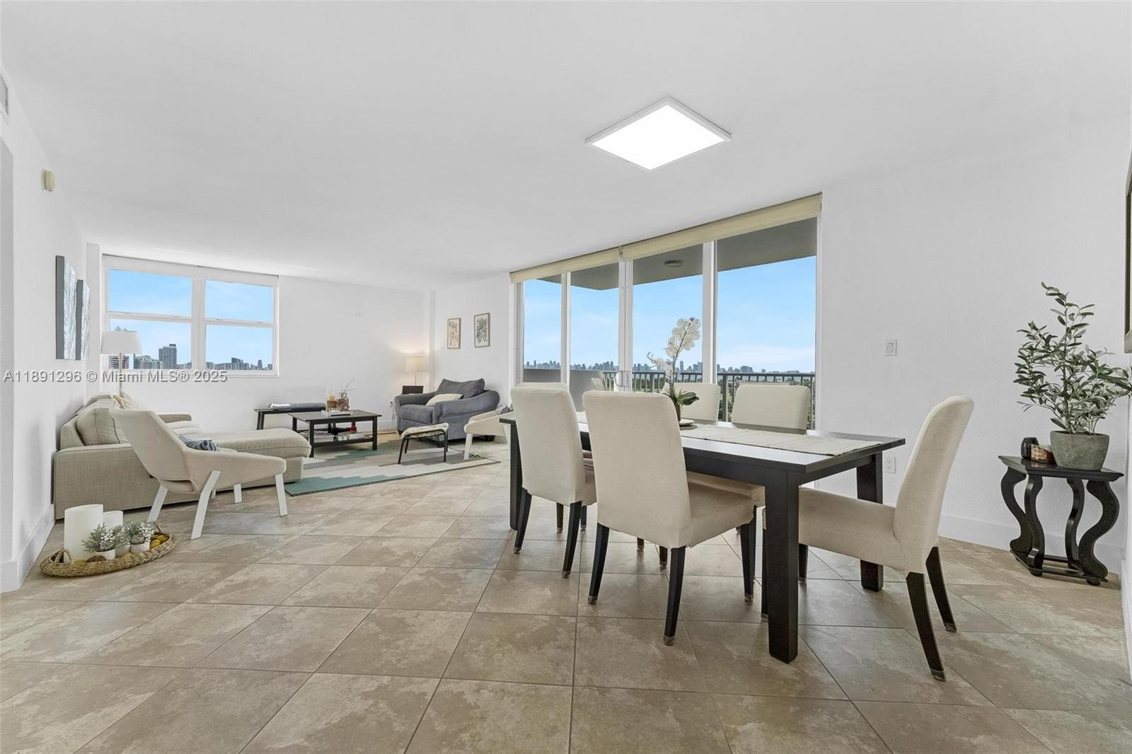 5838 CONDOMINIUM - Residential