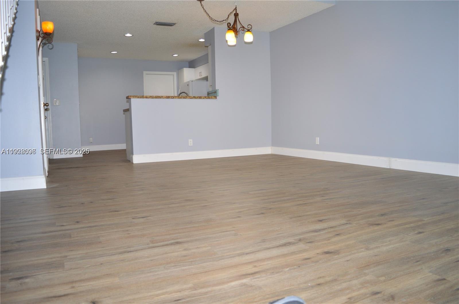 SECTORS 3 & 4 BOUNDARY PL - Residential Lease