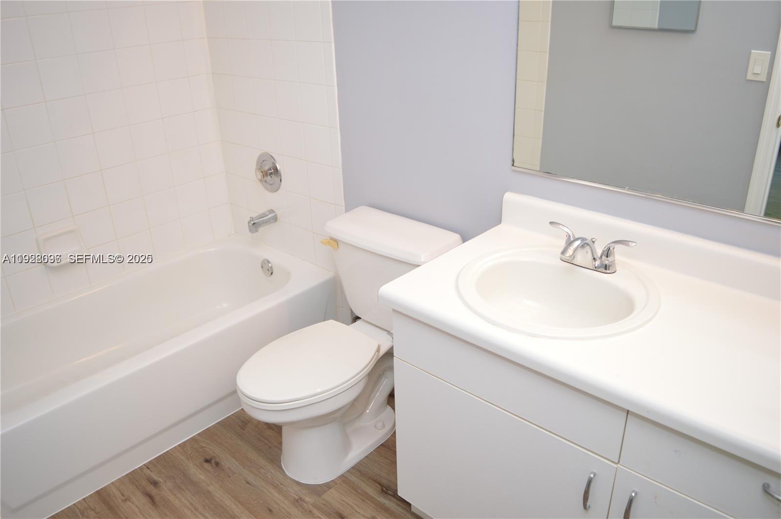 SECTORS 3 & 4 BOUNDARY PL - Residential Lease