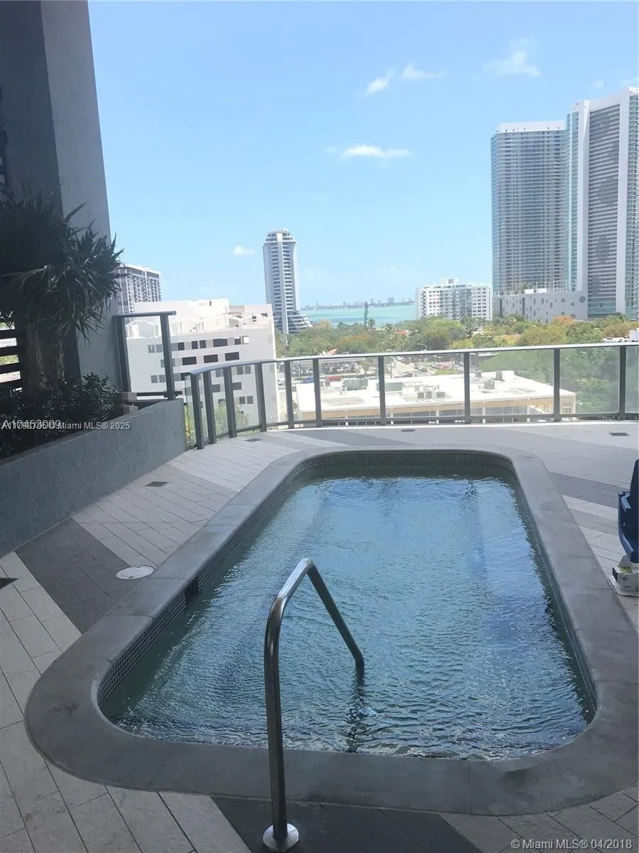 Miami, Florida 33137, United States, 2 Bedrooms Bedrooms, ,2 BathroomsBathrooms,Residential,Pending,124617