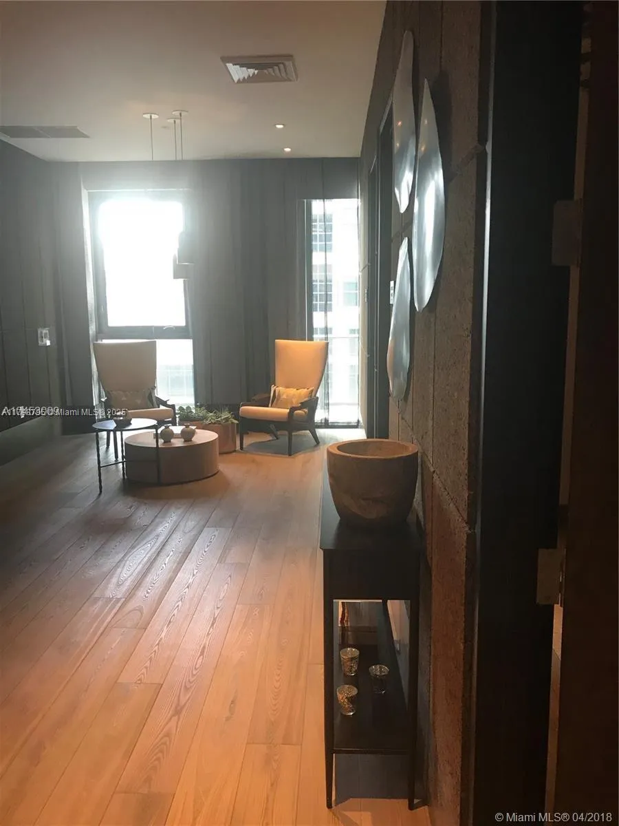 Miami, Florida 33137, United States, 2 Bedrooms Bedrooms, ,2 BathroomsBathrooms,Residential,Pending,124617