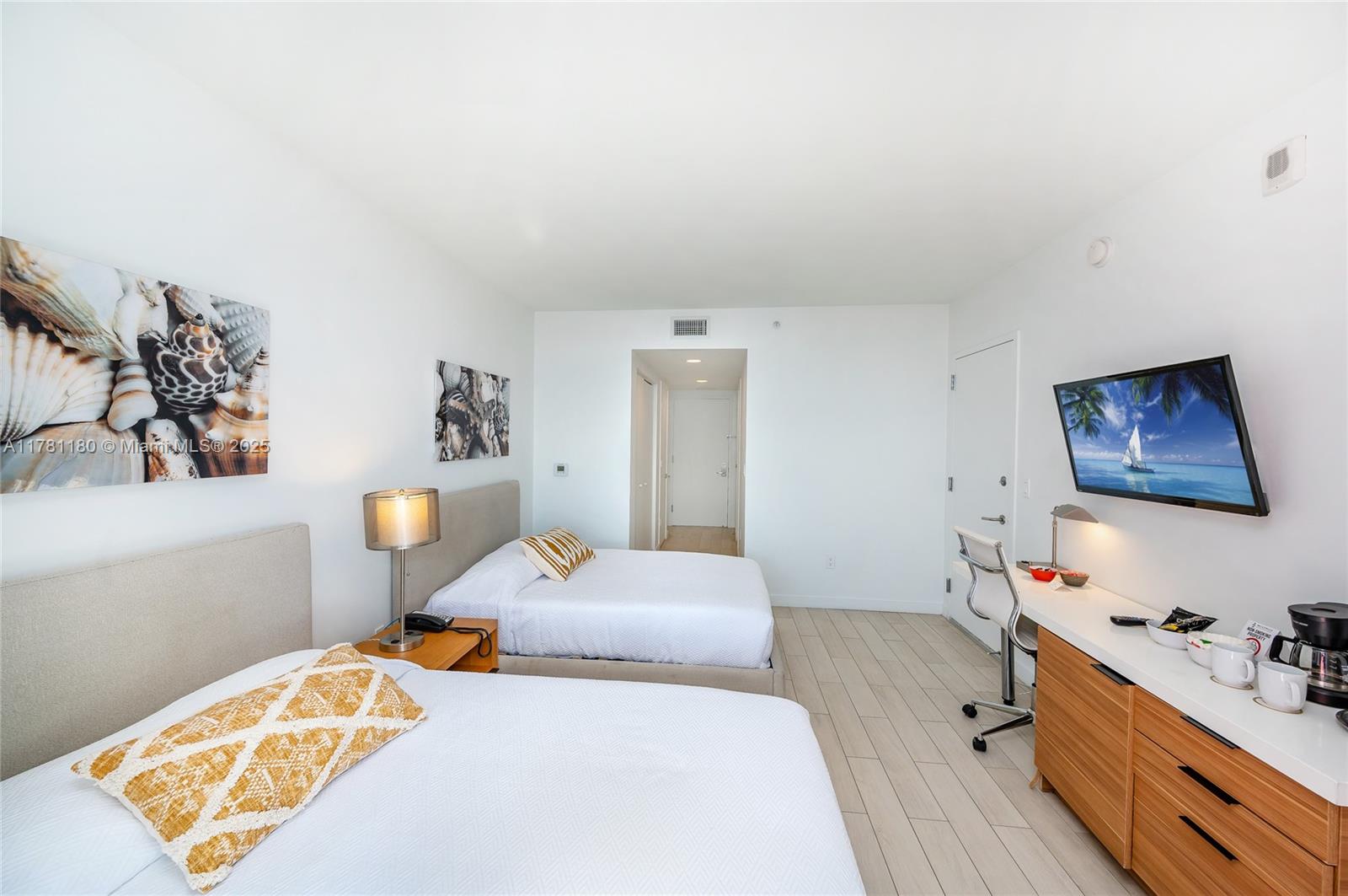 BEACHWALK CONDOMINIUM - Residential