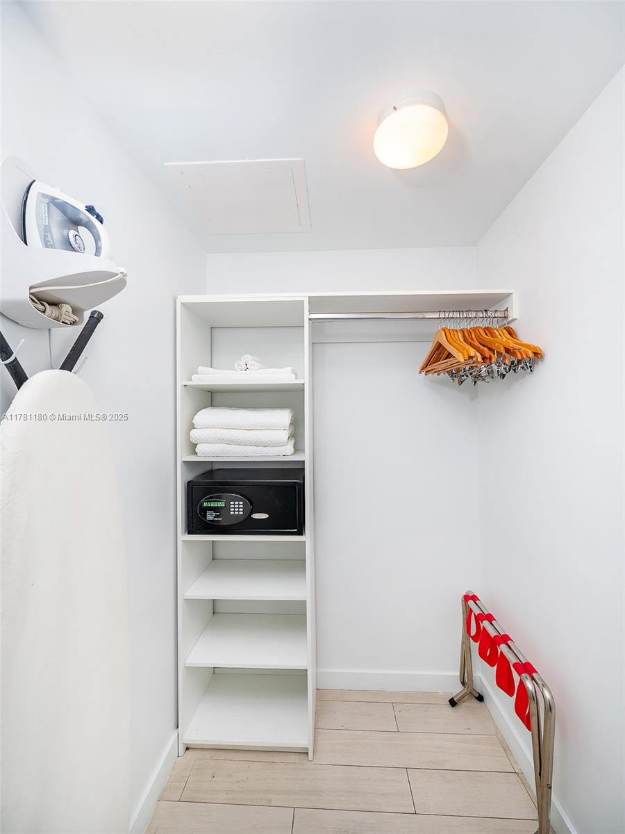 BEACHWALK CONDOMINIUM - Residential