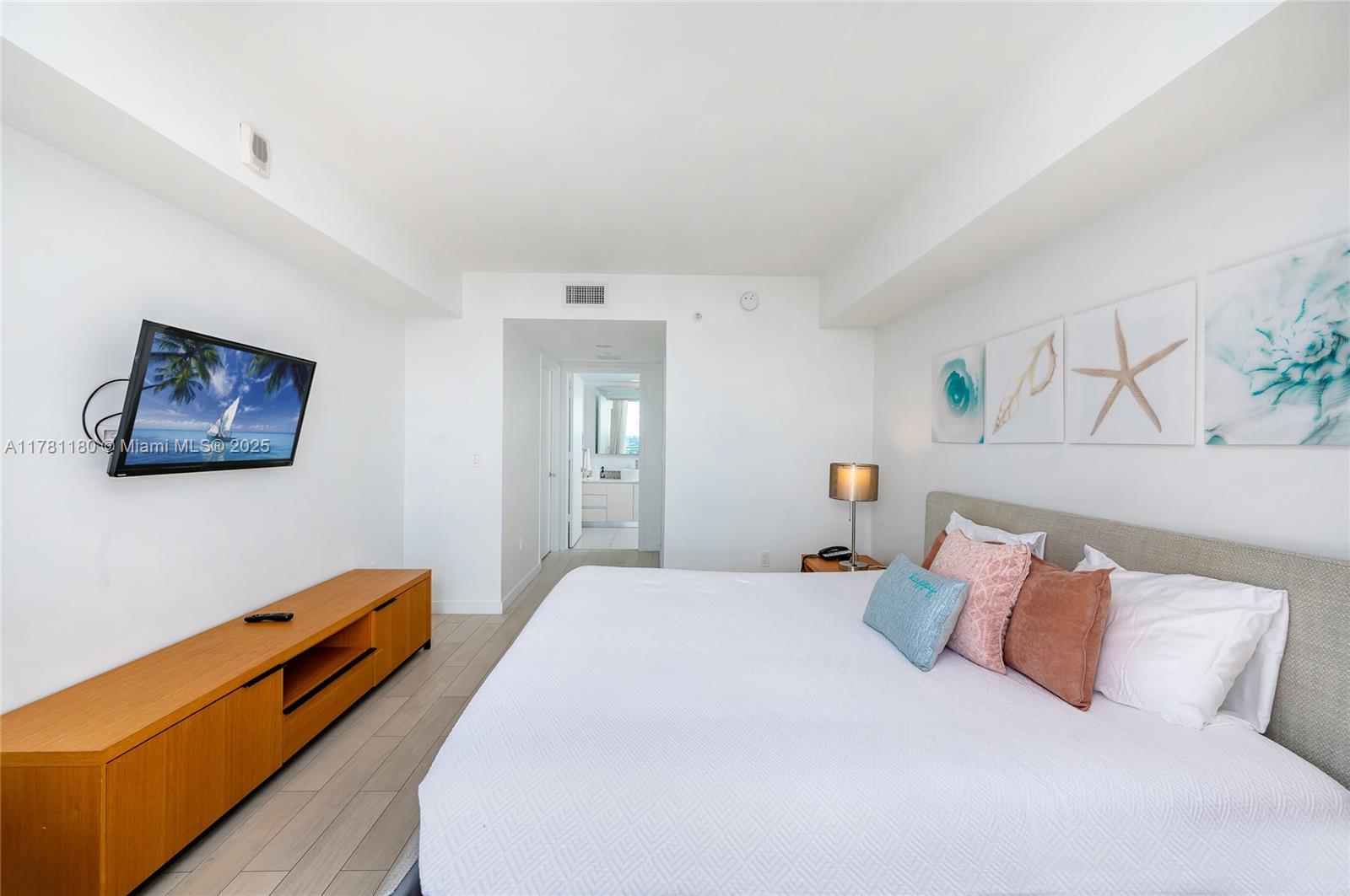 BEACHWALK CONDOMINIUM - Residential