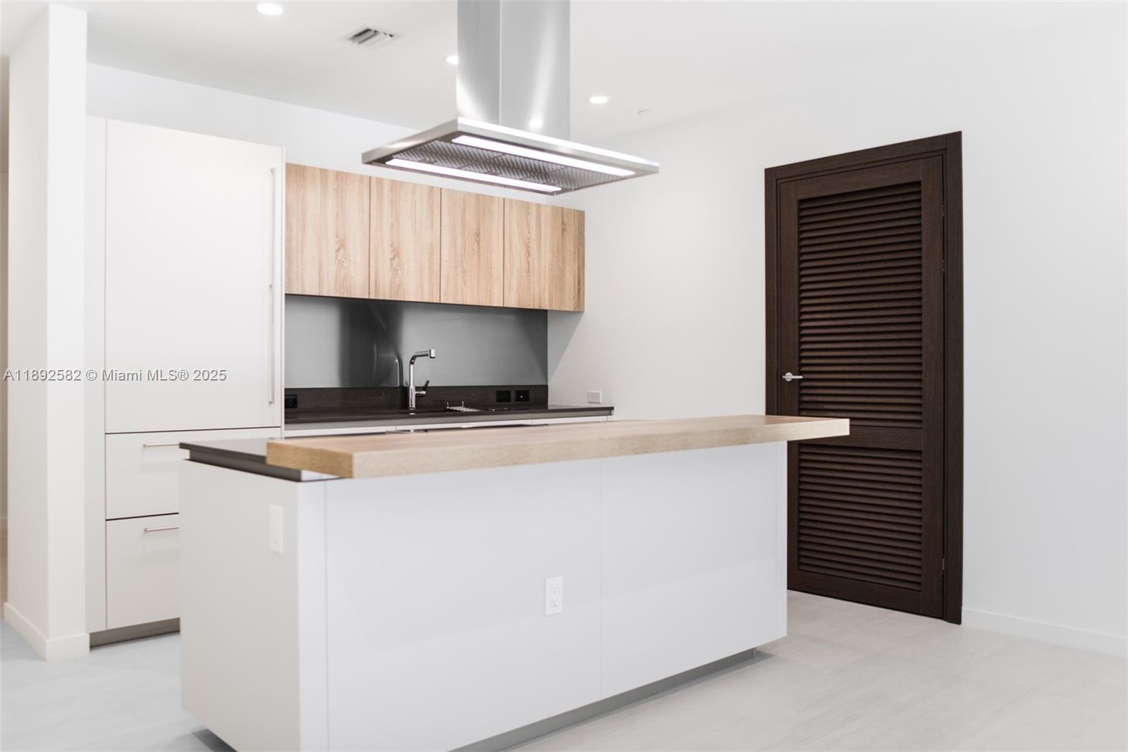 Brickell Flatiron - Residential Lease
