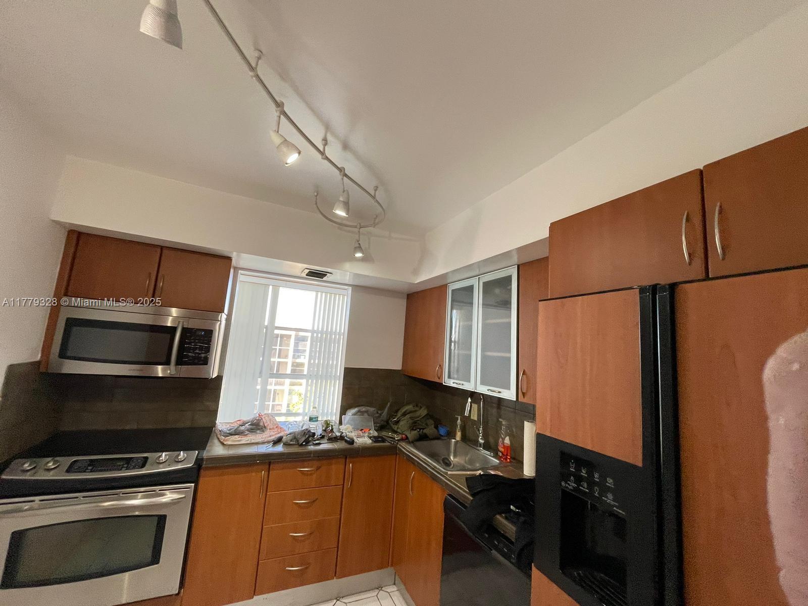 801 Three Islands Blvd 501, Hallandale Beach, Broward County, Florida - 2 Bedrooms  
2 Bathrooms - 