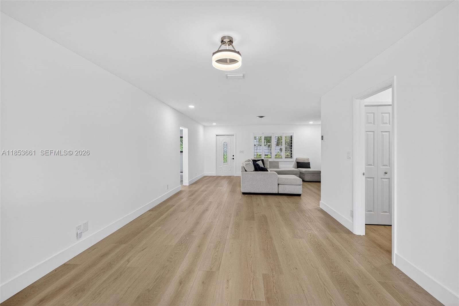 POMPANO ISLES - Residential