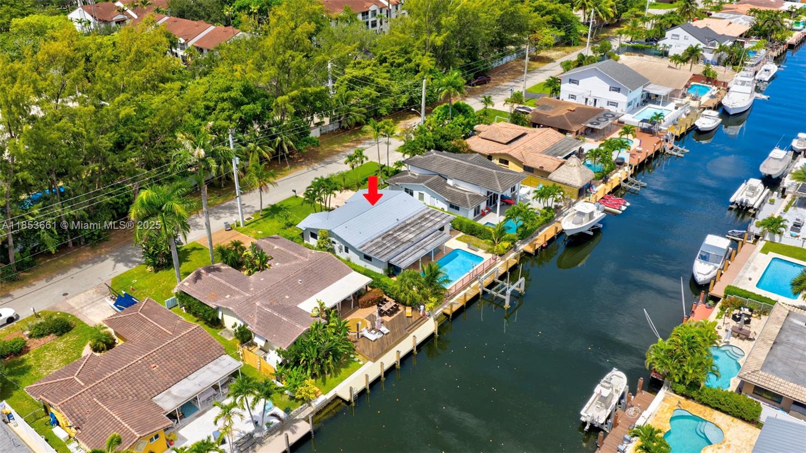 POMPANO ISLES - Residential