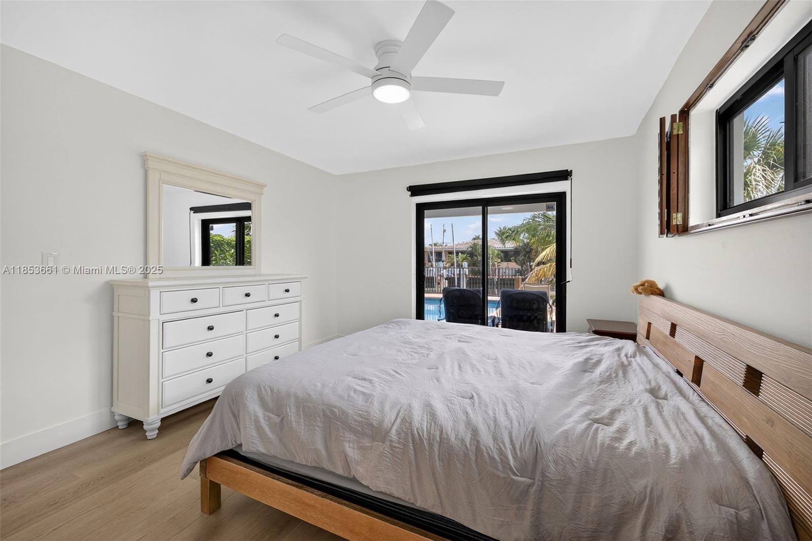 POMPANO ISLES - Residential