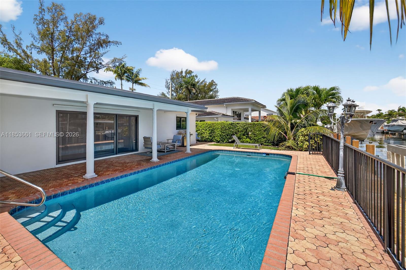 POMPANO ISLES - Residential